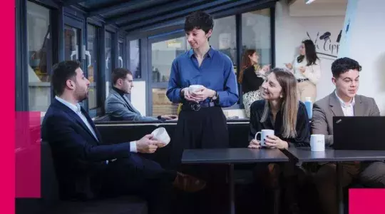 mc2i prend la parole auprès des étudiants dans une campagne  You first mc2i